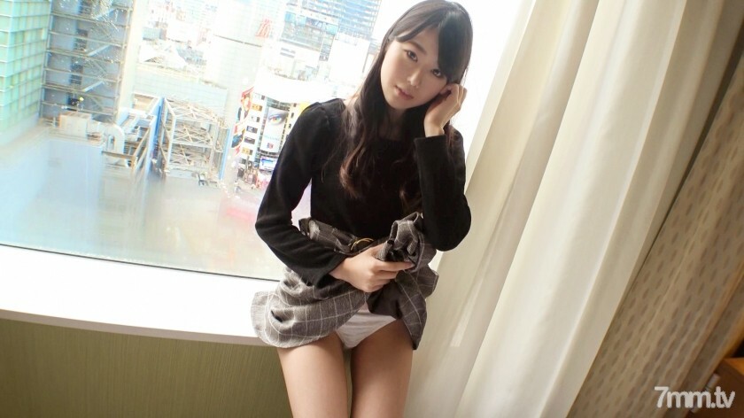 SIRO-3681 [第一枪] 网络上的AV应用→AV体验拍摄895 一个苗条整洁的女孩，谈论.我喜欢性爱突然插入鸡巴！摇动美丽的乳房和气喘吁吁 .}