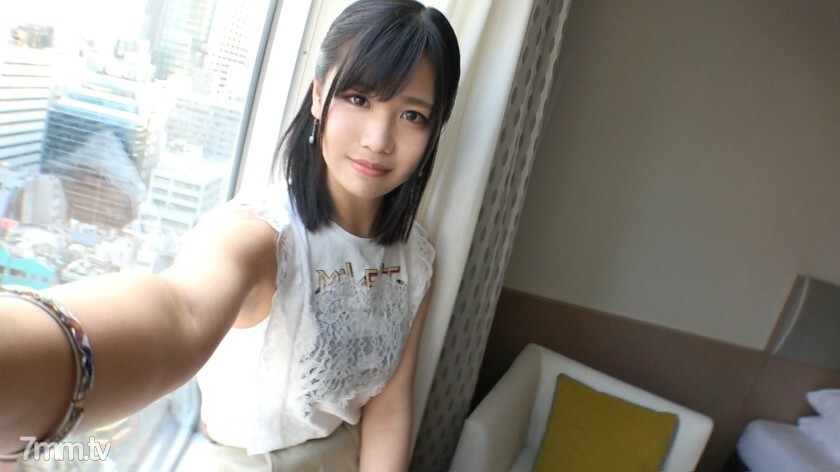 SIRO-3797 【第一枪】网络AV申请→AV体验拍摄945 一个好奇的女大学生却出现在AV中，虽然只有一个体验者！一边惊讶于比前男友还强的姬波……}