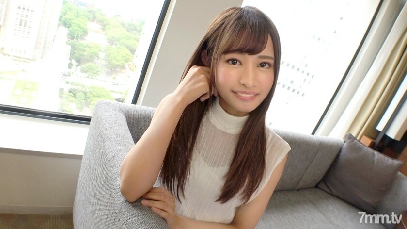 SIRO-4558 【第一枪】【无辜】【超美腿x小美屁股】纤细美少女对著镜头伸出小美屁股，迷死人的样子。活跃大学生的严重性是主要故事！网上AV应用→AV体验拍摄1572}