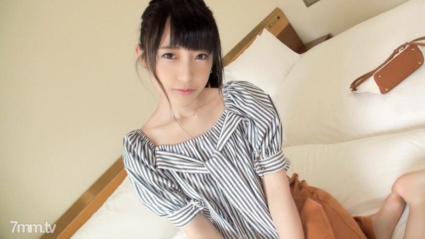 SIRO-3901 [第一枪] [整洁的面具] [Muttsuri OL] 一个戴著整洁面具的顽固的受虐狂，在白天认真工作。我闭上眼睛，高兴地喝醉了。网上AV应用→AV体验拍摄1051}