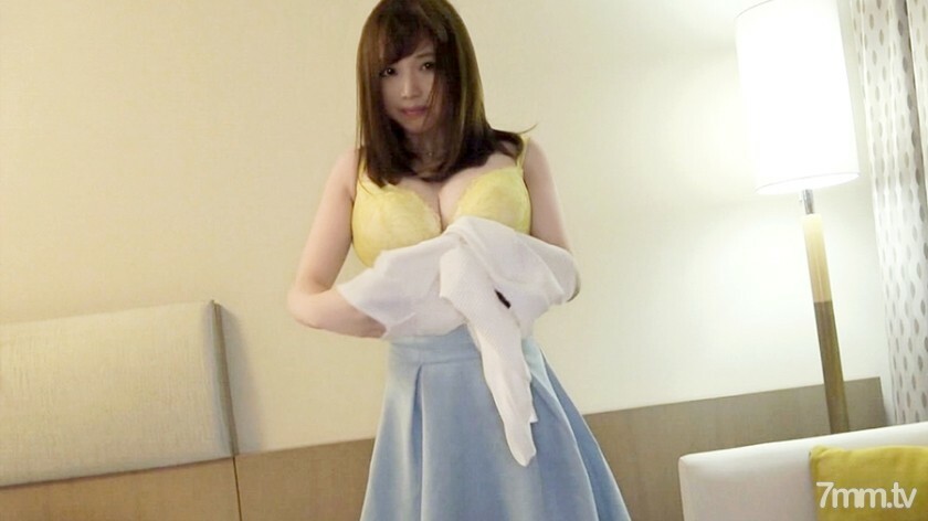 SIRO-3892 【第一枪】网络AV应用→AV体验拍摄1010 Super de M总裁千金“美”有调戏欲望！乳头被紧紧地抓住并用ahegao感觉，第一个深喉兴奋地泪流满面.暴露了很多从整洁的外观无法想像的淫荡.}